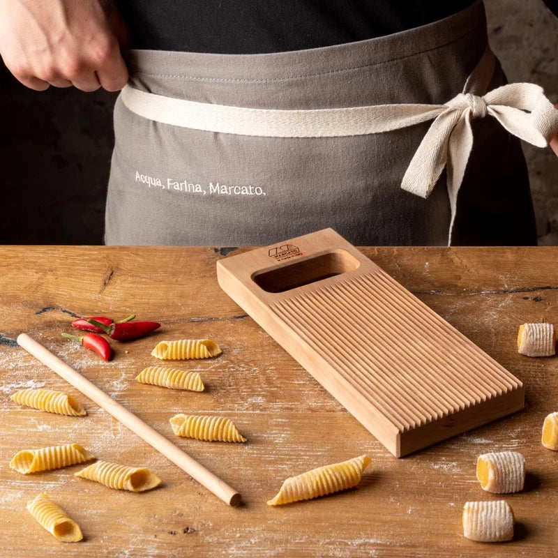 TÁBUA PARA NHOQUE COM ACESSÓRIO PARA GARGANELLI