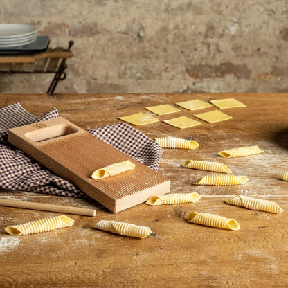 TÁBUA PARA NHOQUE COM ACESSÓRIO PARA GARGANELLI